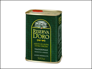 Azeite italiano Riserva D'oro ganha um prático bico dosador Azeite italiano Riserva D'oro ganha um prático bico dosador