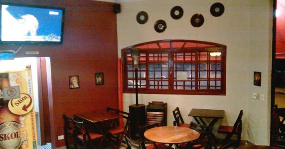 Clima descontraído com transmissão dos jogos no Bar Bodega Clima descontraído com transmissão dos jogos no Bar Bodega