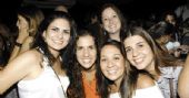 S�bado animado com muita m�sica no Bar Camar� 