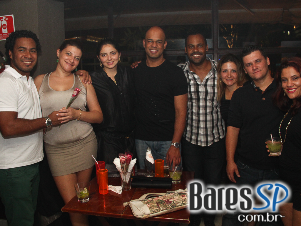 Maevva Bar apresentou na tarde de sábado o Projeto Samba de Barriga Cheia Maevva Bar apresentou na tarde de sábado o Projeto Samba de Barriga Cheia