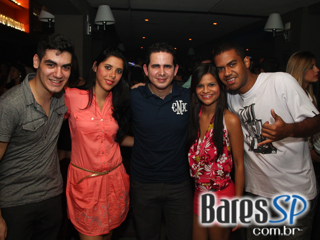 Maevva Bar apresentou na tarde de sábado o Projeto Samba de Barriga Cheia Maevva Bar apresentou na tarde de sábado o Projeto Samba de Barriga Cheia