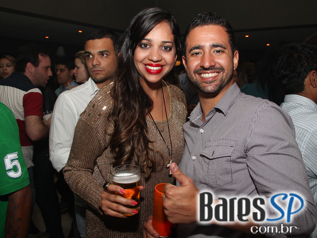 Maevva Bar apresentou na tarde de sábado o Projeto Samba de Barriga Cheia Maevva Bar apresentou na tarde de sábado o Projeto Samba de Barriga Cheia