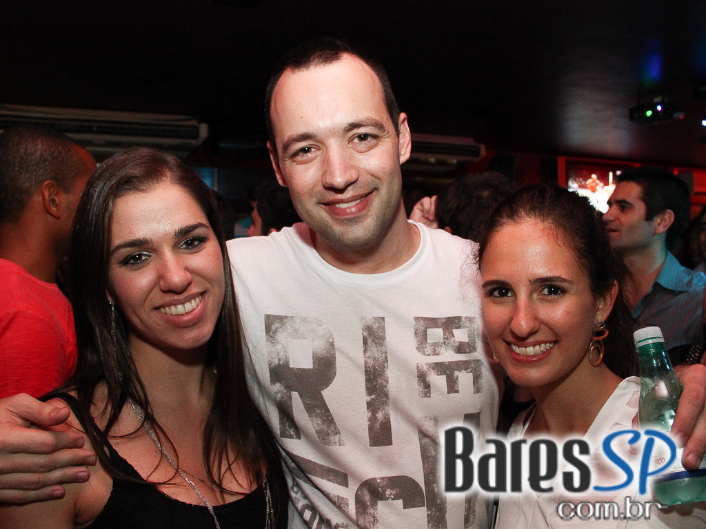 Republic Pub recebeu Claudio Merlin e Banda Bubbles Republic Pub recebeu Claudio Merlin e Banda Bubbles