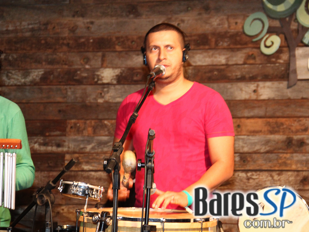 Quintal do Espeto apresentou os agitos do samba rock Quintal do Espeto apresentou os agitos do samba rock