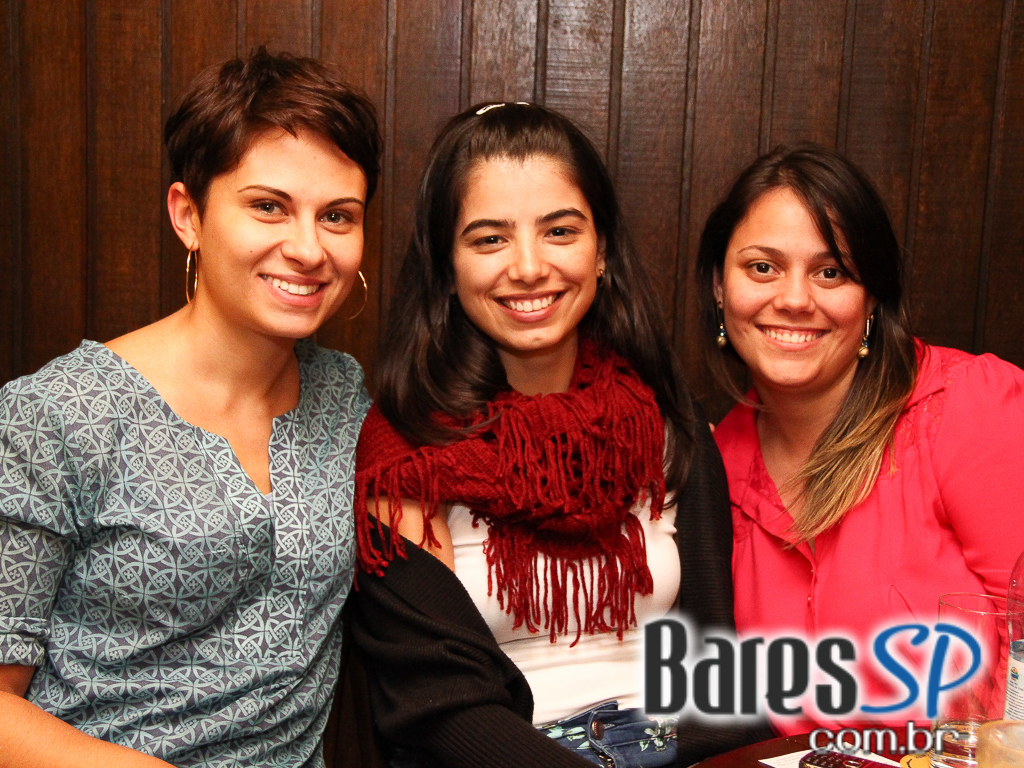 Anderson Morelli animou a quarta-feira do BarBirô com muito sertanejo Anderson Morelli animou a quarta-feira do BarBirô com muito sertanejo