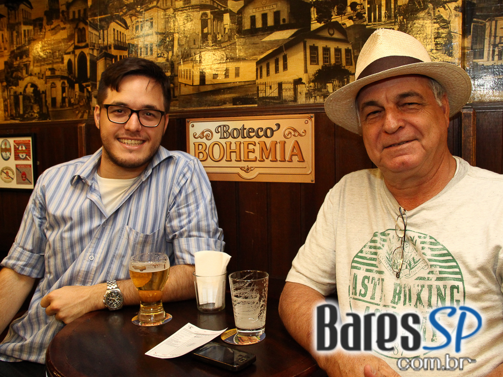 BarBirô recebeu na noite de quinta-feira a banda Vintage Box BarBirô recebeu na noite de quinta-feira a banda Vintage Box