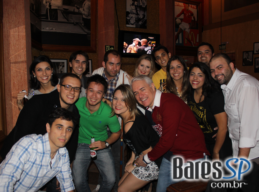 Sal Vicent & Banda Bubbles levam muito rock para o sábado do Republic Pub Sal Vicent & Banda Bubbles levam muito rock para o sábado do Republic Pub