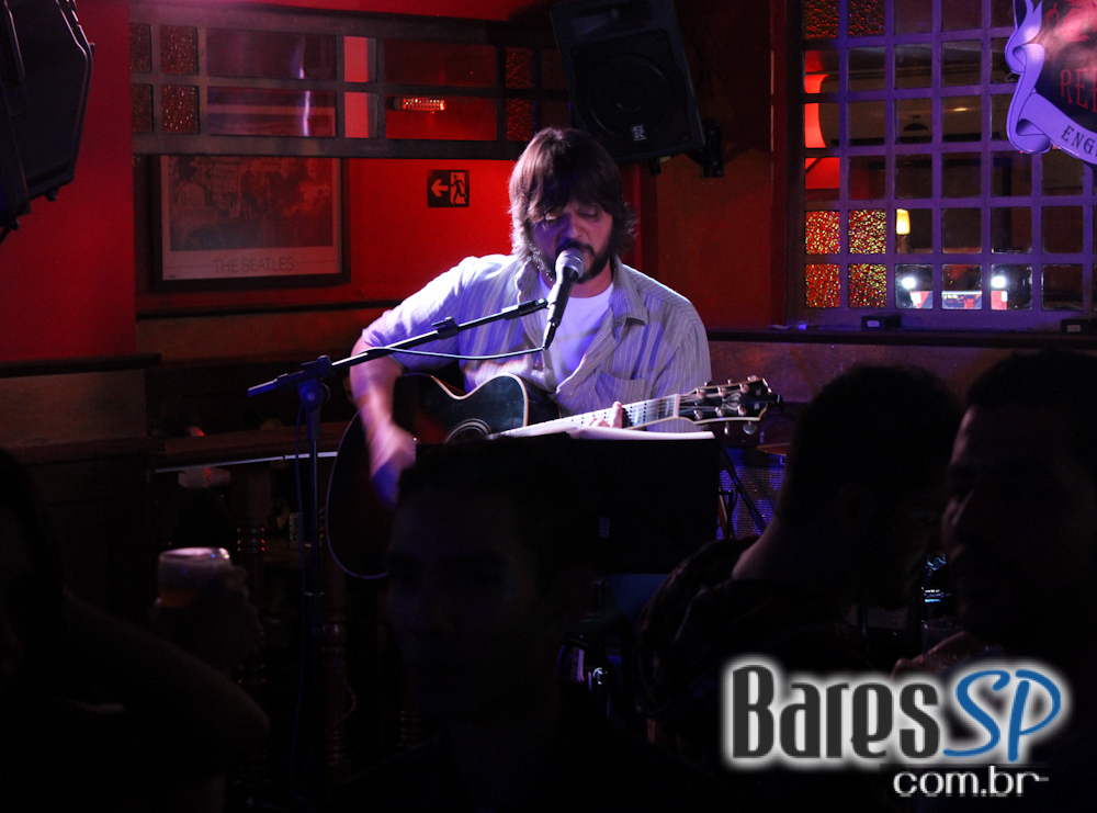 Sal Vicent & Banda Bubbles levam muito rock para o sábado do Republic Pub Sal Vicent & Banda Bubbles levam muito rock para o sábado do Republic Pub