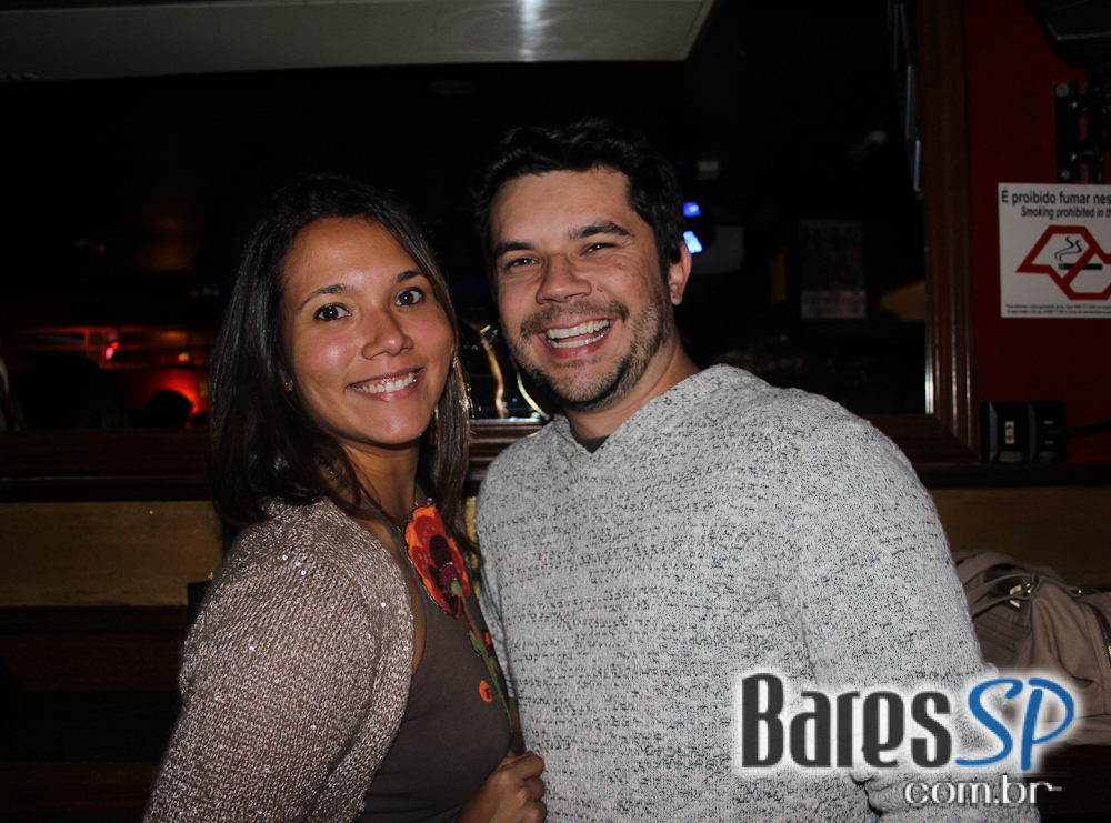 Sal Vicent & Banda Bubbles levam muito rock para o sábado do Republic Pub Sal Vicent & Banda Bubbles levam muito rock para o sábado do Republic Pub