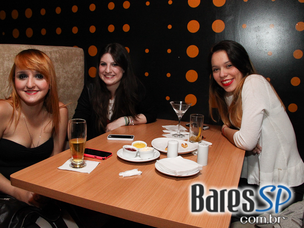 Banda Aliados se apresentou na sexta-feira no Na Mata Café com muito hard core e guitarras melódicas Banda Aliados se apresentou na sexta-feira no Na Mata Café com muito hard core e guitarras melódicas