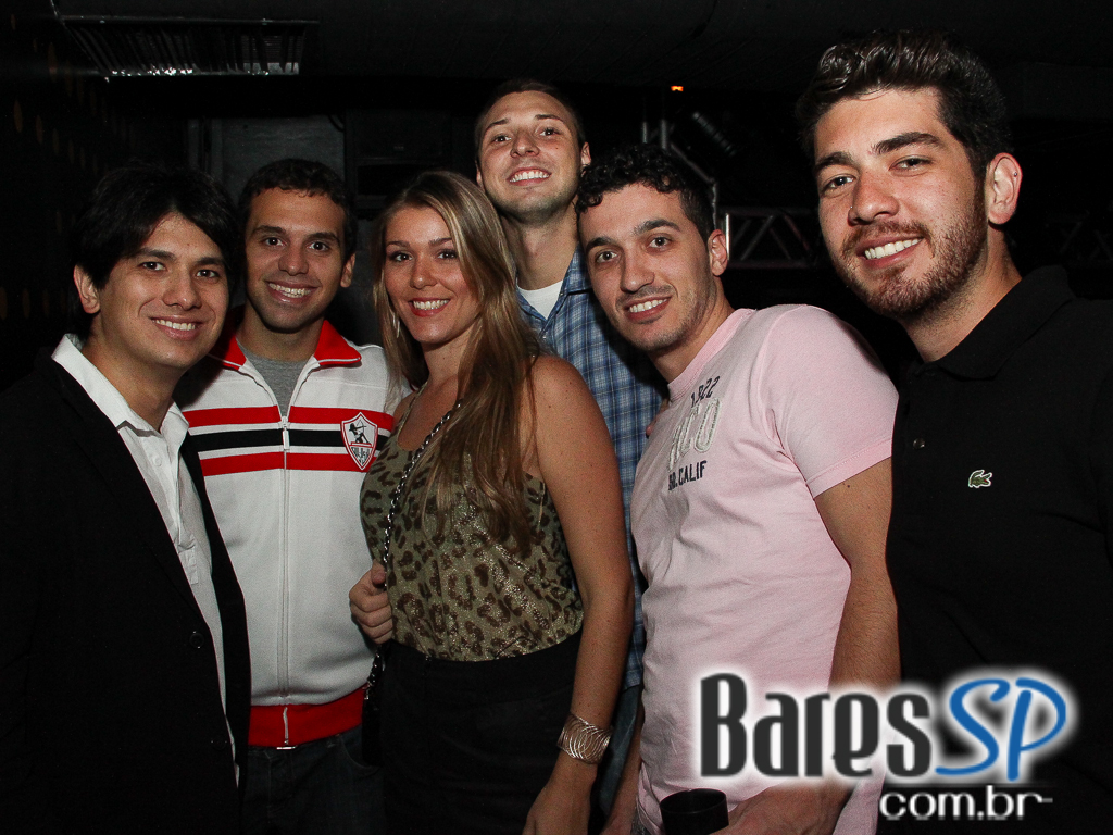 Banda Aliados se apresentou na sexta-feira no Na Mata Café com muito hard core e guitarras melódicas Banda Aliados se apresentou na sexta-feira no Na Mata Café com muito hard core e guitarras melódicas