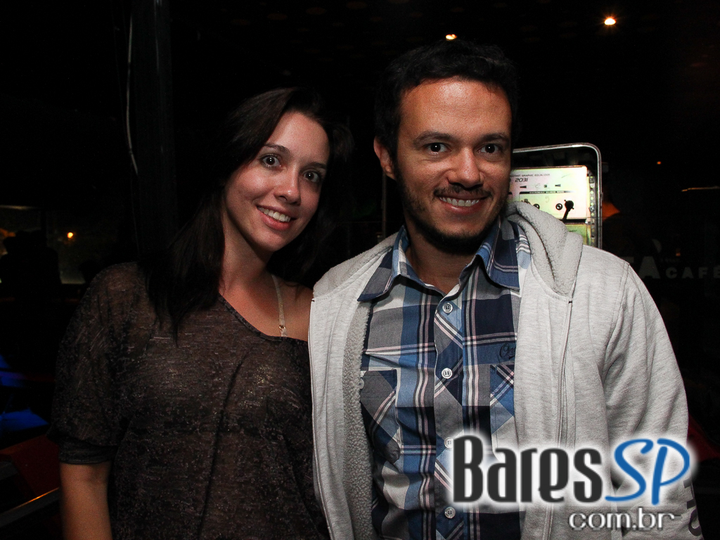 Banda Aliados se apresentou na sexta-feira no Na Mata Café com muito hard core e guitarras melódicas Banda Aliados se apresentou na sexta-feira no Na Mata Café com muito hard core e guitarras melódicas