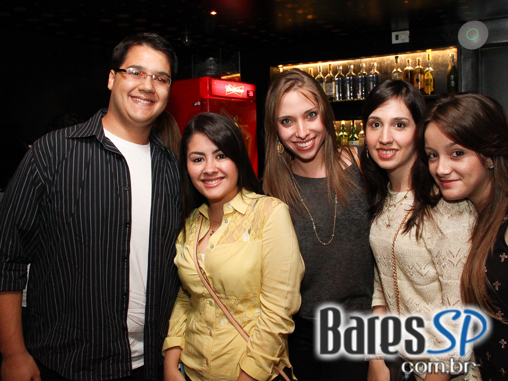 Banda Aliados se apresentou na sexta-feira no Na Mata Café com muito hard core e guitarras melódicas Banda Aliados se apresentou na sexta-feira no Na Mata Café com muito hard core e guitarras melódicas