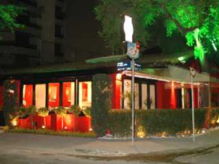  Restaurantes na Avenida Doutor Cândido Motta Filho BaresSP 570x300 imagem