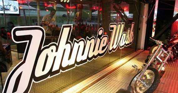 Johnnie Wash Bar