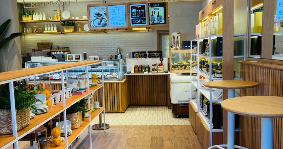 Bacio di Latte - Augusto Tolle