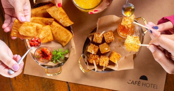 Café Hotel Café Hotel