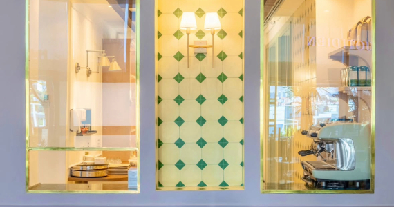 Isabela Akkari Albert Einstein