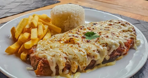 Deck Lounge Deck Lounge