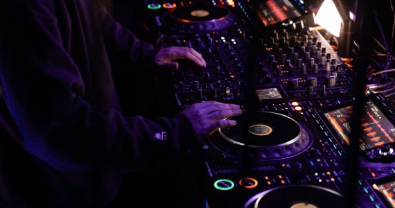 Magnolia Pocket Club Magnolia Pocket Club