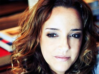 Nova música de Ana Carolina chega às rádios de todo o Brasil