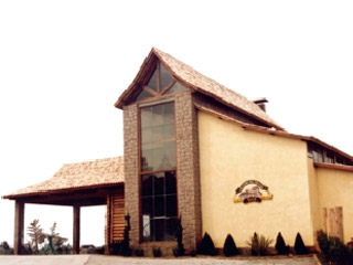 Carnes importadas e ambiente agradável no Celeiro da Granja Carnes importadas e ambiente agradável no Celeiro da Granja