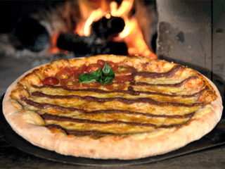 Gioia Forneria lança pizza bandeira paulista em homenagem ao aniversário de São Paulo