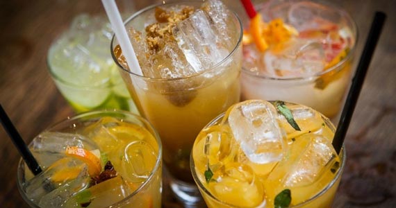 Saqueirinha de Frutas Amarelas é sucesso entre os drinks  