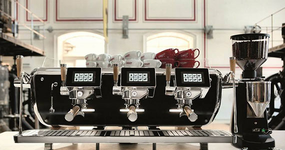 Astoria máquinas de café profissionais