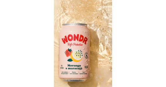 Wondr: o primeiro refrigerante prebiótico do Brasil vira protagonista de drinks refrescantes para o verão