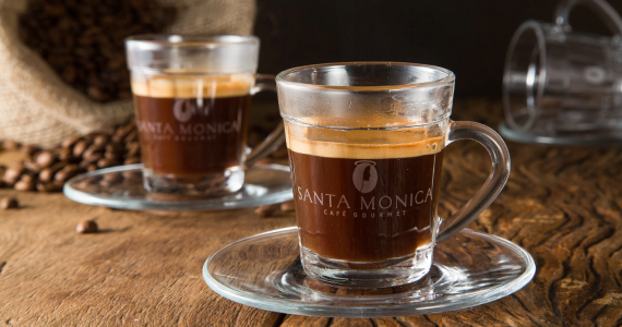 Santa Mônica promove Concurso de Latte Art e faz degustações dos seus produtos no São Paulo Coffee Festival