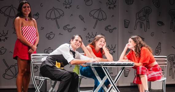 Comédia A.M.I.G.A.S. retorna a São Paulo no Teatro Frei Caneca