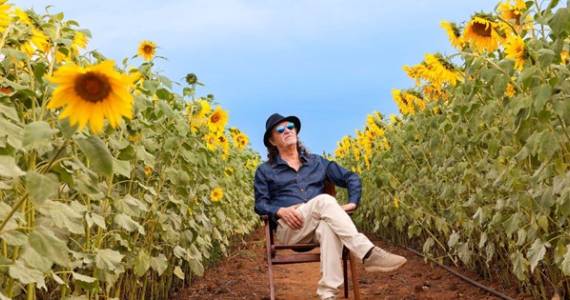 Alceu Valença em SP: Turnê 80 Girassóis Chega ao Parque Villa-Lobos