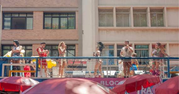 Bloco Ezatamentchy ocupa Santa Cecília na terça de Carnaval