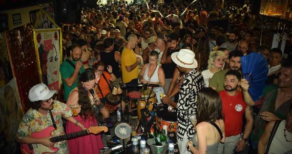 Bloco Gal Total homenageia Gal Costa na Vila Itororó