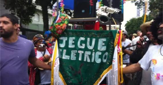 Bloco Jegue Elétrico traz o frevo e o clima de Olinda para São Paulo