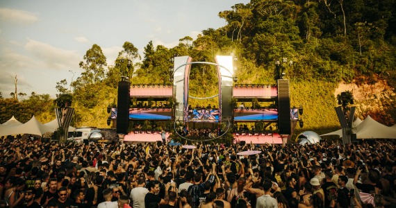 Vintage Culture leva maior art car da América do Sul a Campinas