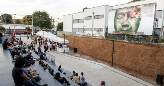 Pina Praça celebra culturas latino-americanas com arte e música