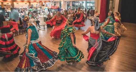 Mercado Místico na Paulista: Edição de 15 anos celebra o Dia da Mulher com entrada grátis