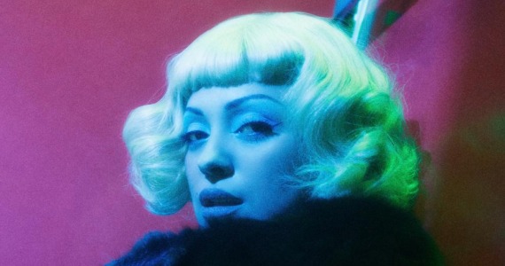 Mon Laferte traz ao Brasil a turnê “Femme Fatale” em 2026