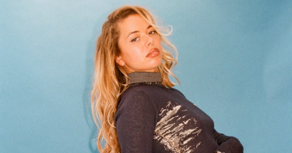 Nilüfer Yanya faz primeira apresentação no Brasil Nilüfer Yanya faz primeira apresentação no Brasil