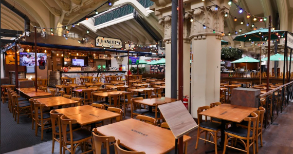 O Pasquim Bar e Prosa - Mercadão celebra Dia das Mães com samba e sabor