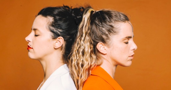 Perotá Chingó celebra 10 anos de carreira no Brasil Perotá Chingó celebra 10 anos de carreira no Brasil