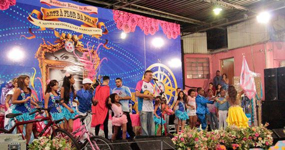 Rosas de Ouro e ONG Artescola promovem festa de Dia das Crianças Eventos BaresSP 570x300 imagem