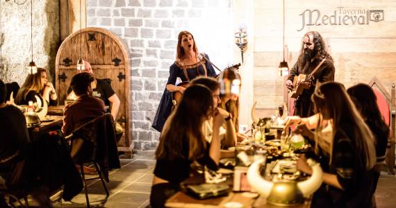 Páscoa na Taverna Medieval: Diversão e Gastronomia em SP