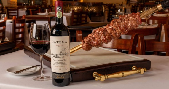 Templo da Carne Marcos Bassi lança vinho exclusivo com festival em SP