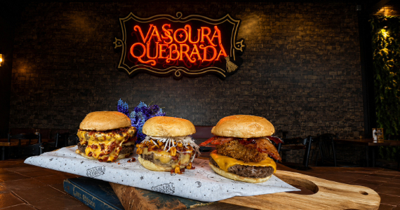 Vassoura Quebrada promove torneio para eleger novo hambúrguer mágico da rede