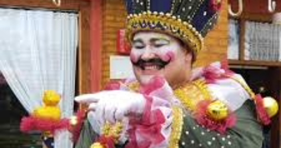 Vila Don Patto celebra Carnaval com bloquinho e personagens icônicos