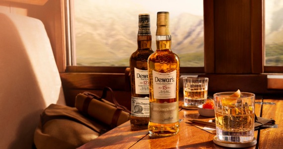 Dewar's cria roteiro de bares em SP com passaporte de drinks