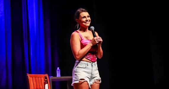 Bruna Louise no Teatro Opus Frei Caneca